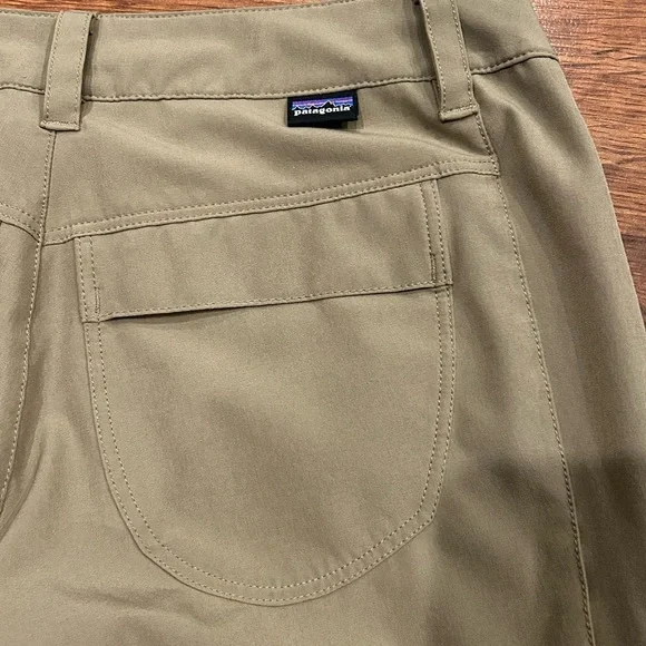 PATAGONIA Womens Happy Hike Capri Pants Zip Pockets Stretch Tan Green Size 2 - Picture 9 of 9